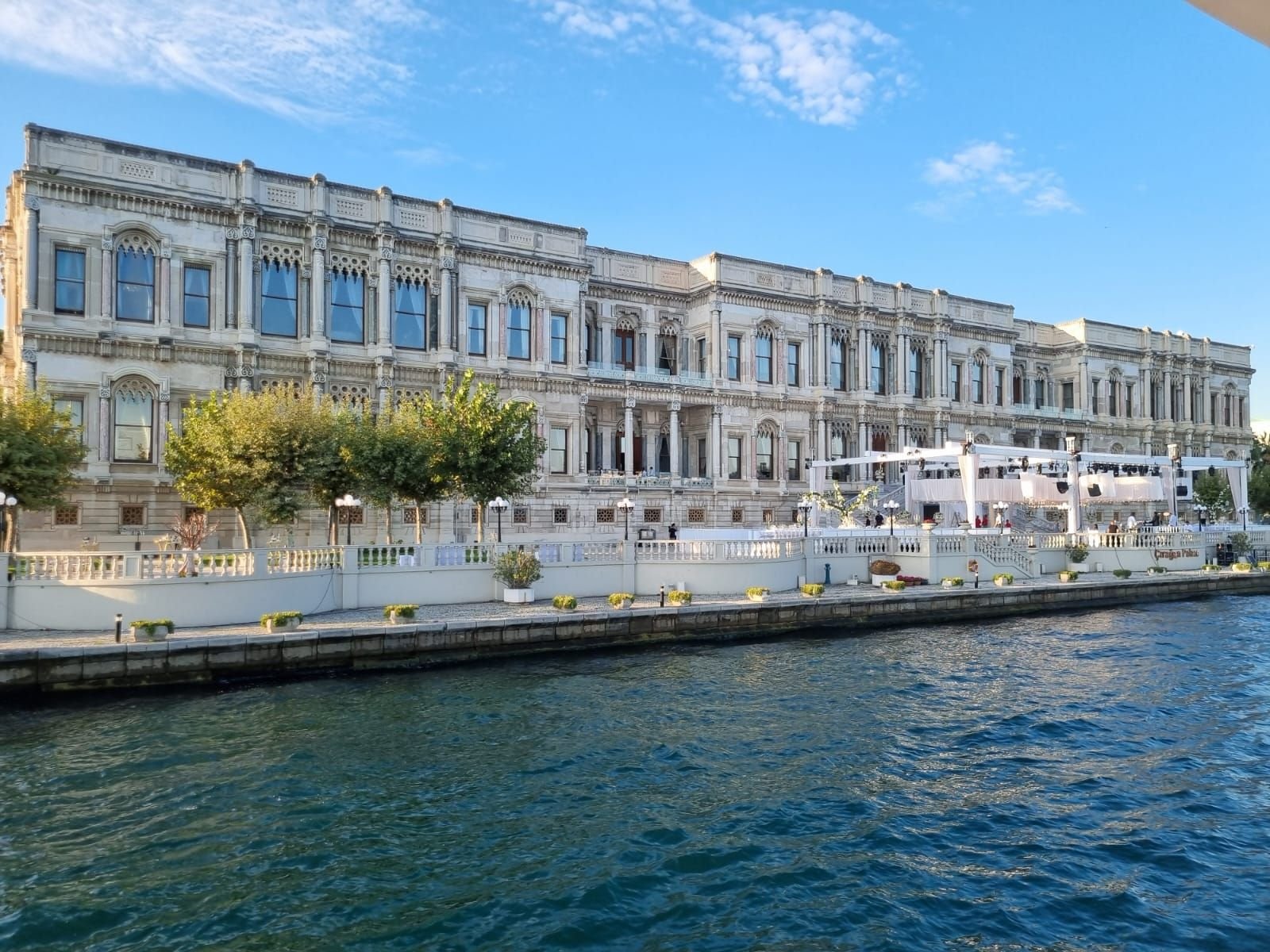 Palais Çırağan à Istanbul en Turquie photo gratuite