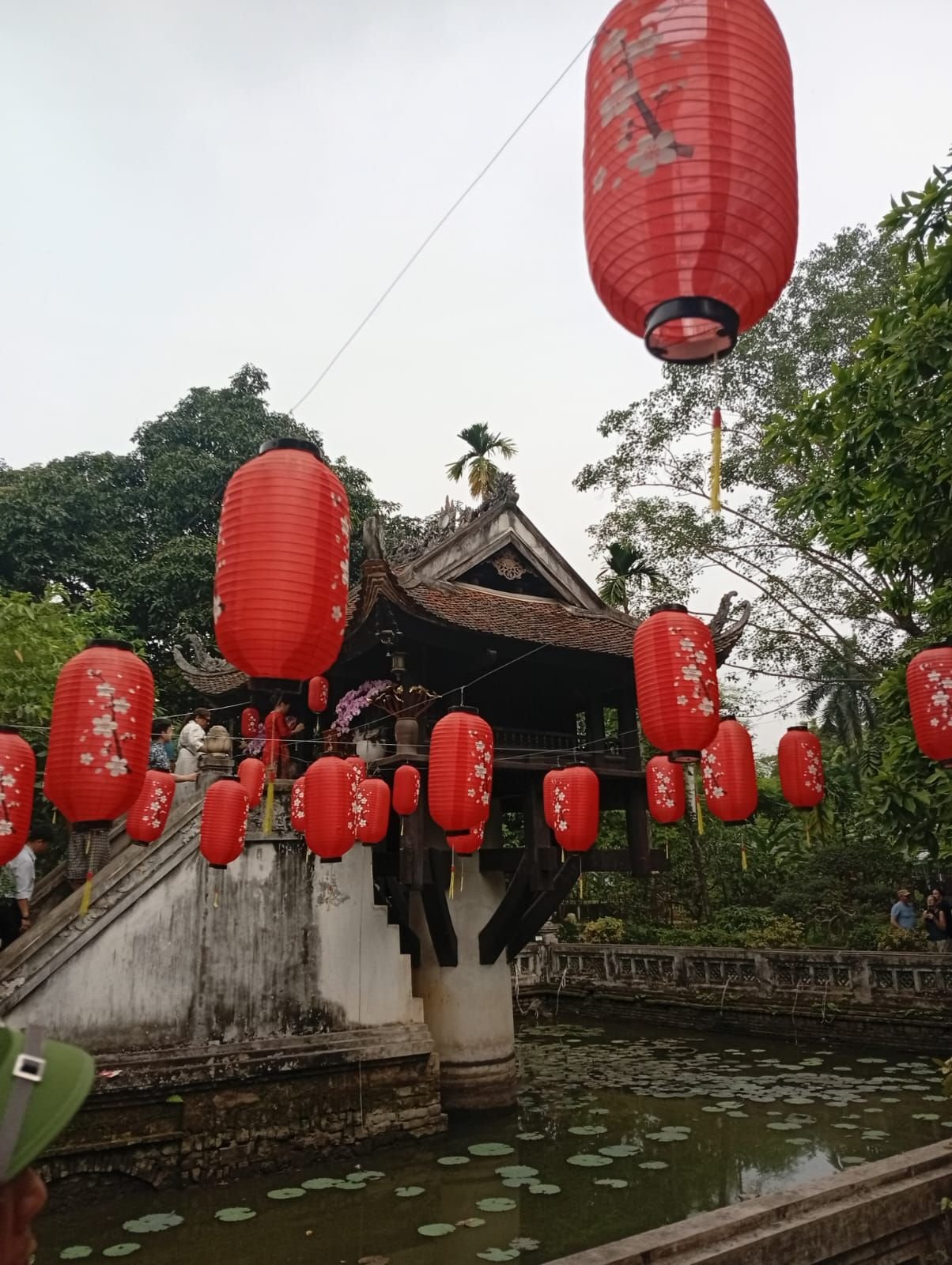 Lanternes au temple, Vietnam, photo gratuite