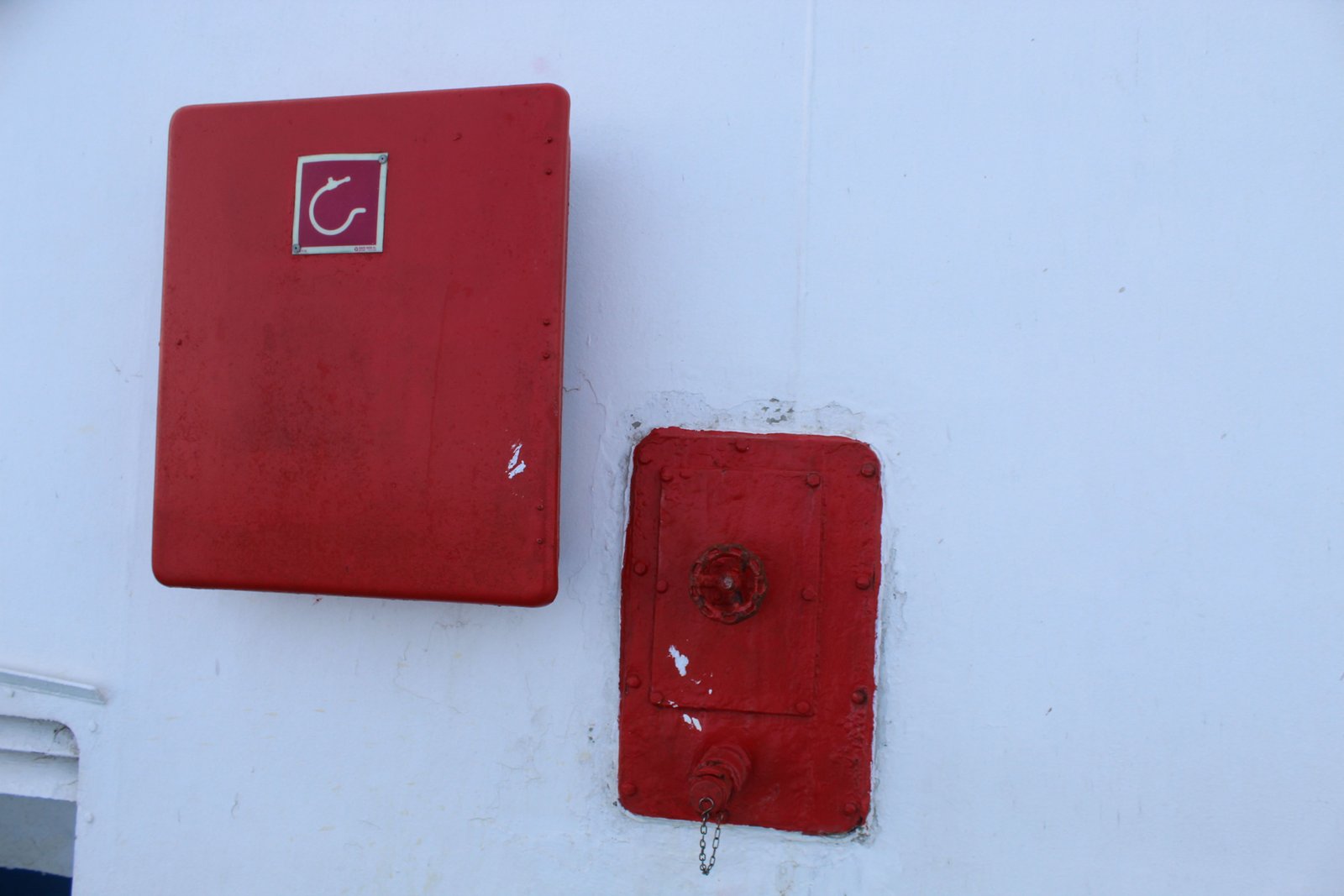 Boîtiers d'équipements de lutte contre l'incendie, photo gratuite