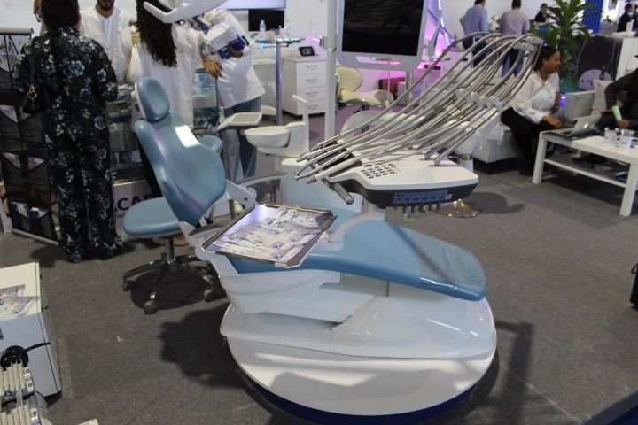 Fauteuil dentaire électromécanique, photo gratuite