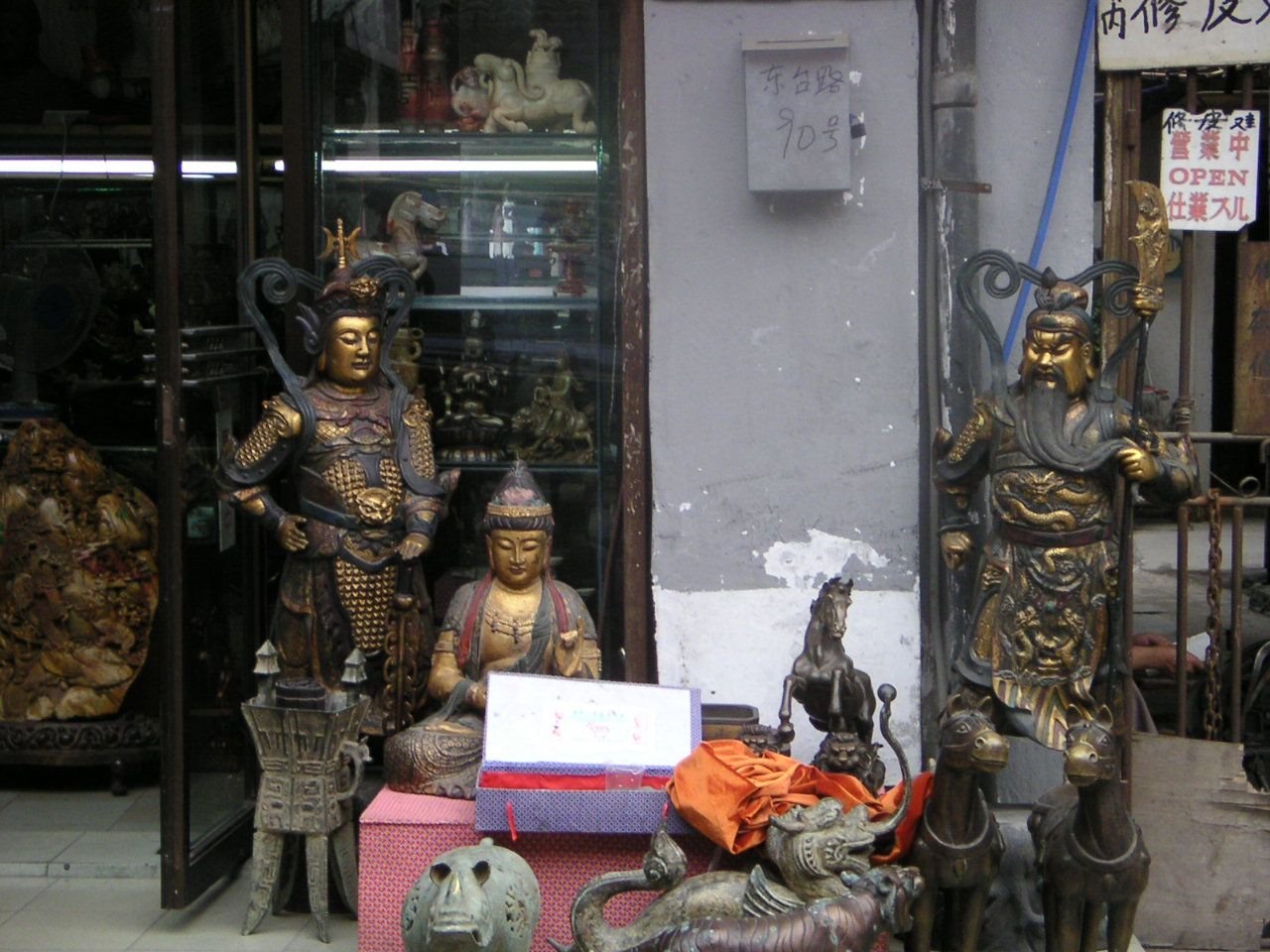 Statue de Bouddha, Dragon de Dieu Guerrier, art sculpture, en bronze, en vente dans le marché chinois, antiquité, Asie photo gratuite