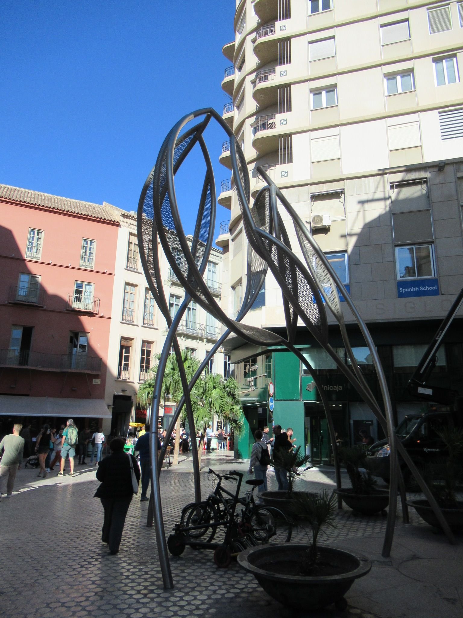 La sculpture "Panta Rei" située sur la Plaza del Siglo à Malaga, en Espagne, photo gratuite