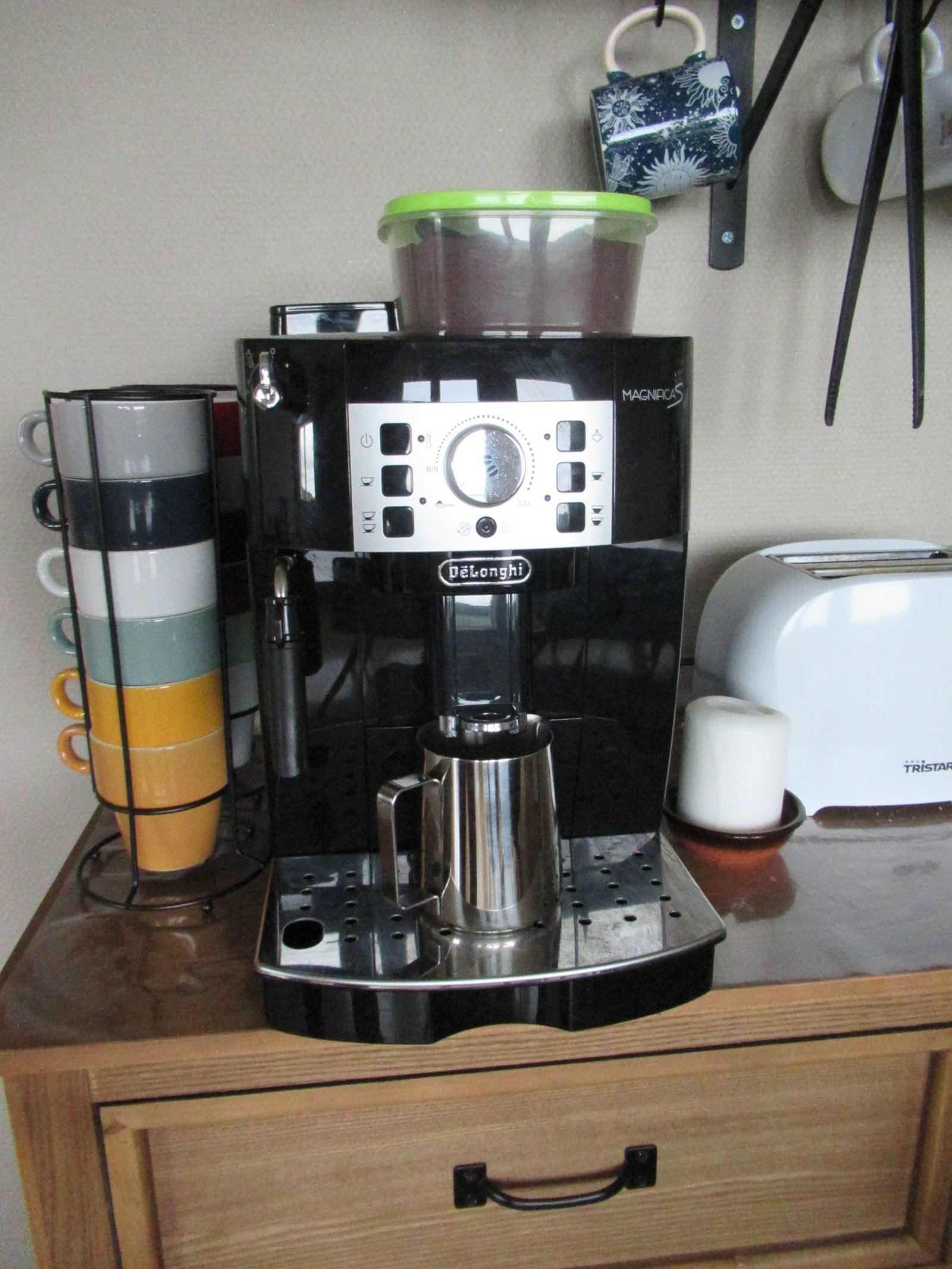 Machine à café De'Longhi Magnifica noire