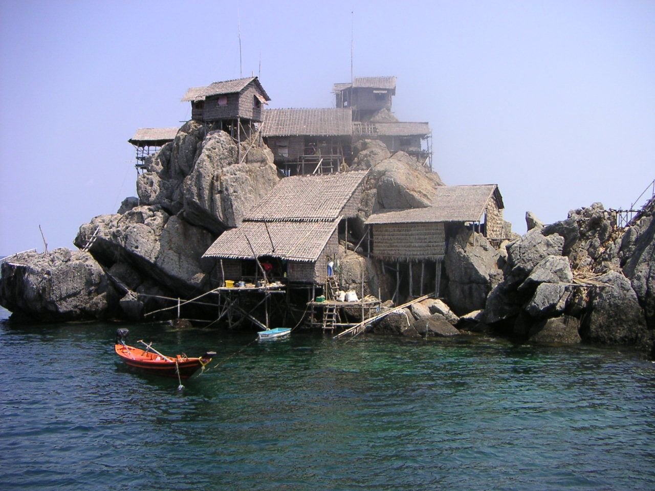 Koh Ngam Noi, une île située dans le parc national de Mu Ko Chumphon en Thaïlande, photo gratuite