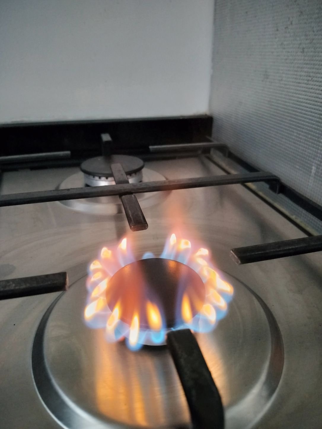 Flamme d'une gazinière allumée