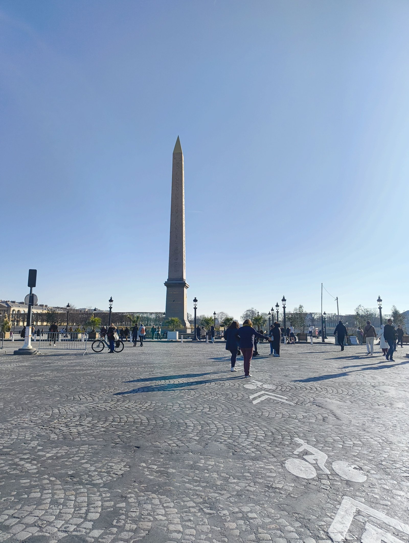 L'Obélisque de Louxor, un monument égyptien antique situé au centre de la place de la Concorde à Paris, photo gratuite