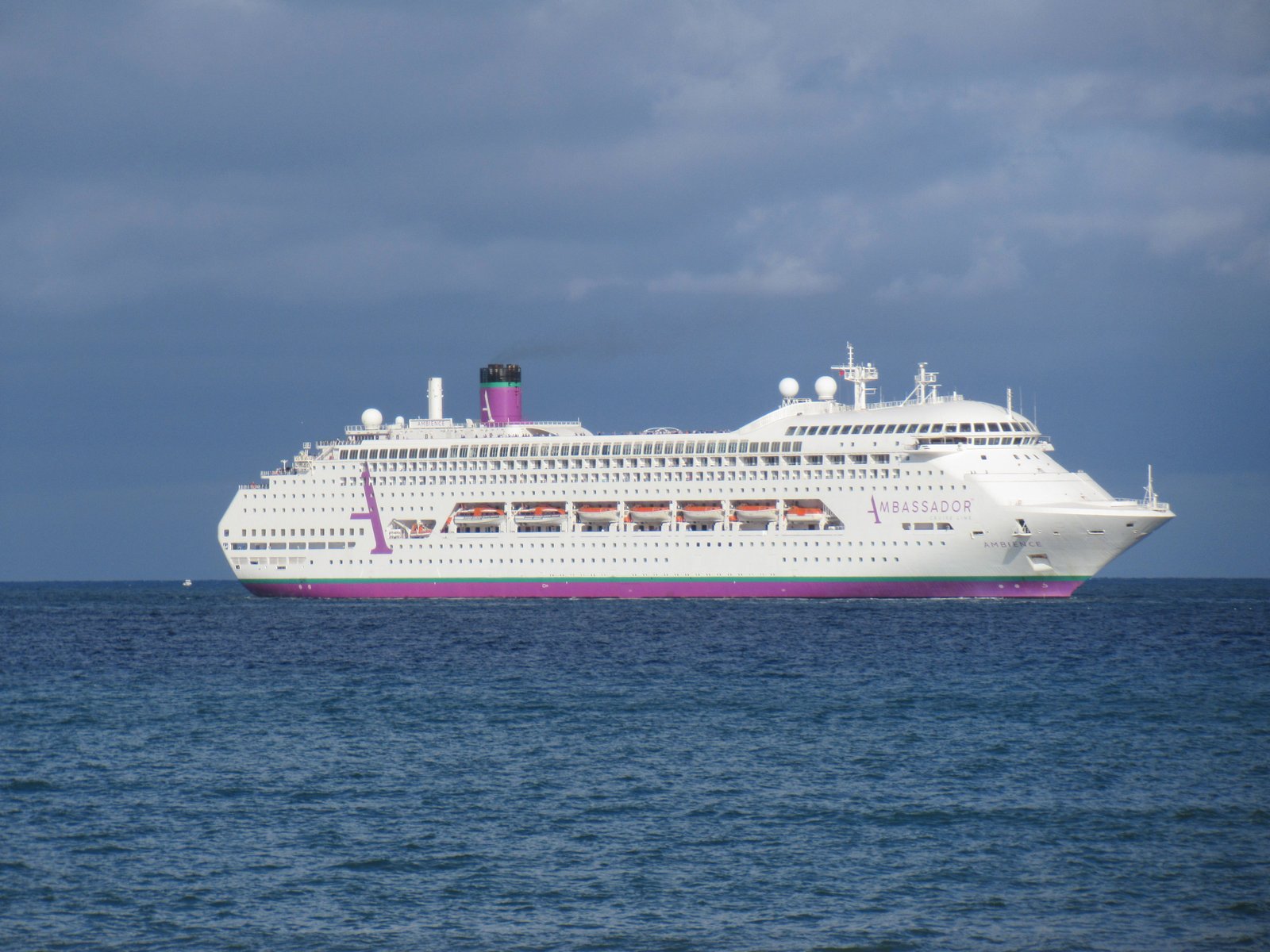 Bateau de croisière Ambassador, Ambience photo gratuite