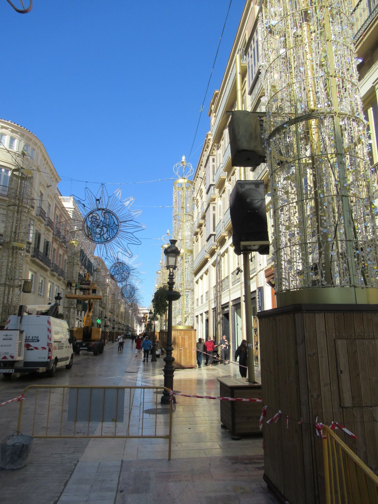 Une rue animée de Malaga, photo gratuite