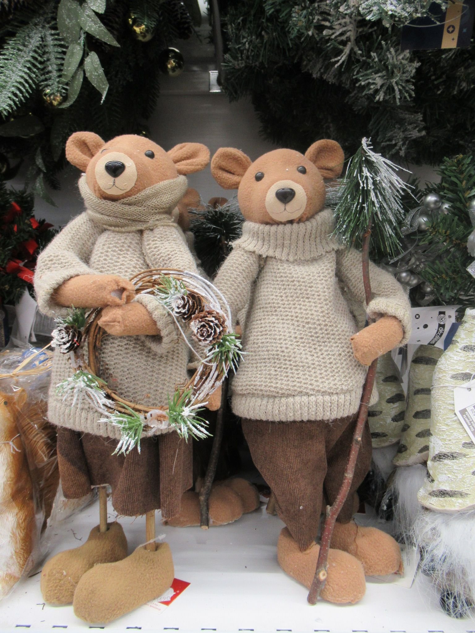 Figurines décoratives d'ours en tricot, décoration de Noël, photo gratuite