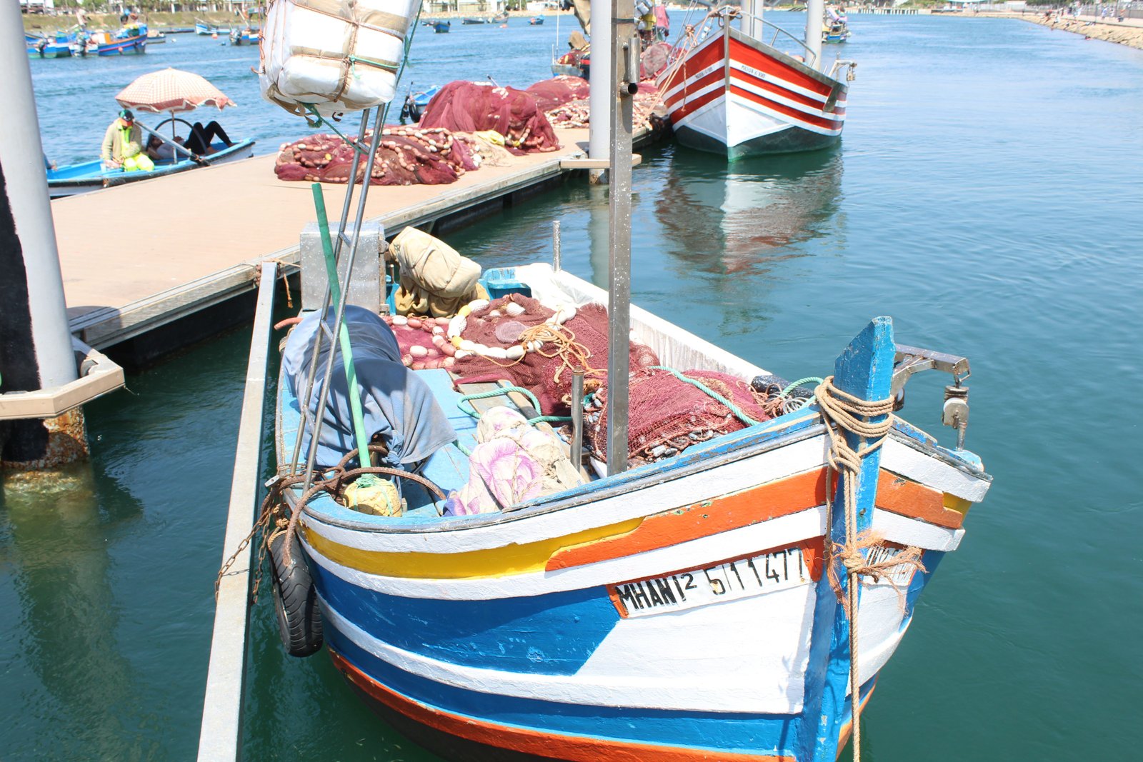 Bateau en bois traditionnel, pêche, Rabat,  Maroc, photo gratuite