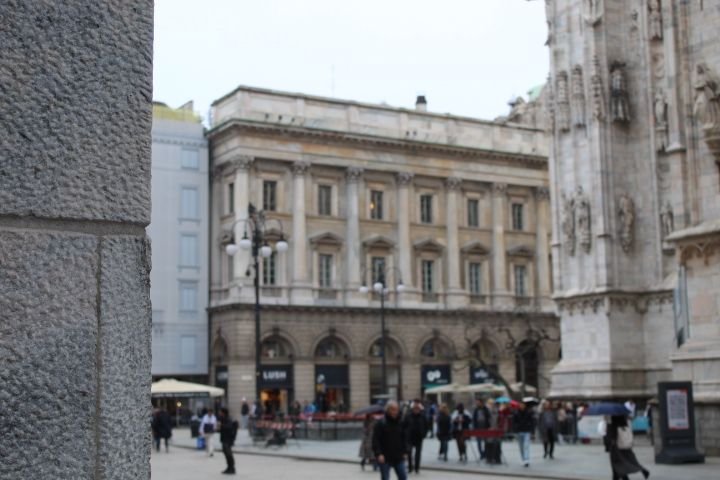 Des bâtiments dans la ville de milan, photo gratuite