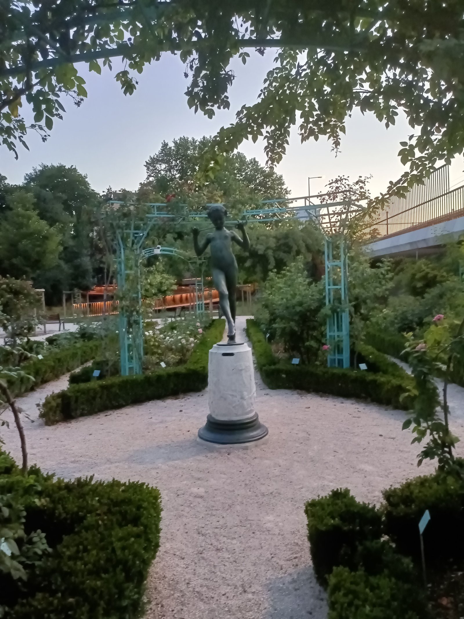 Statue Venus de Quenoche dans le jardin de l'Arquebuse à Dijon en France