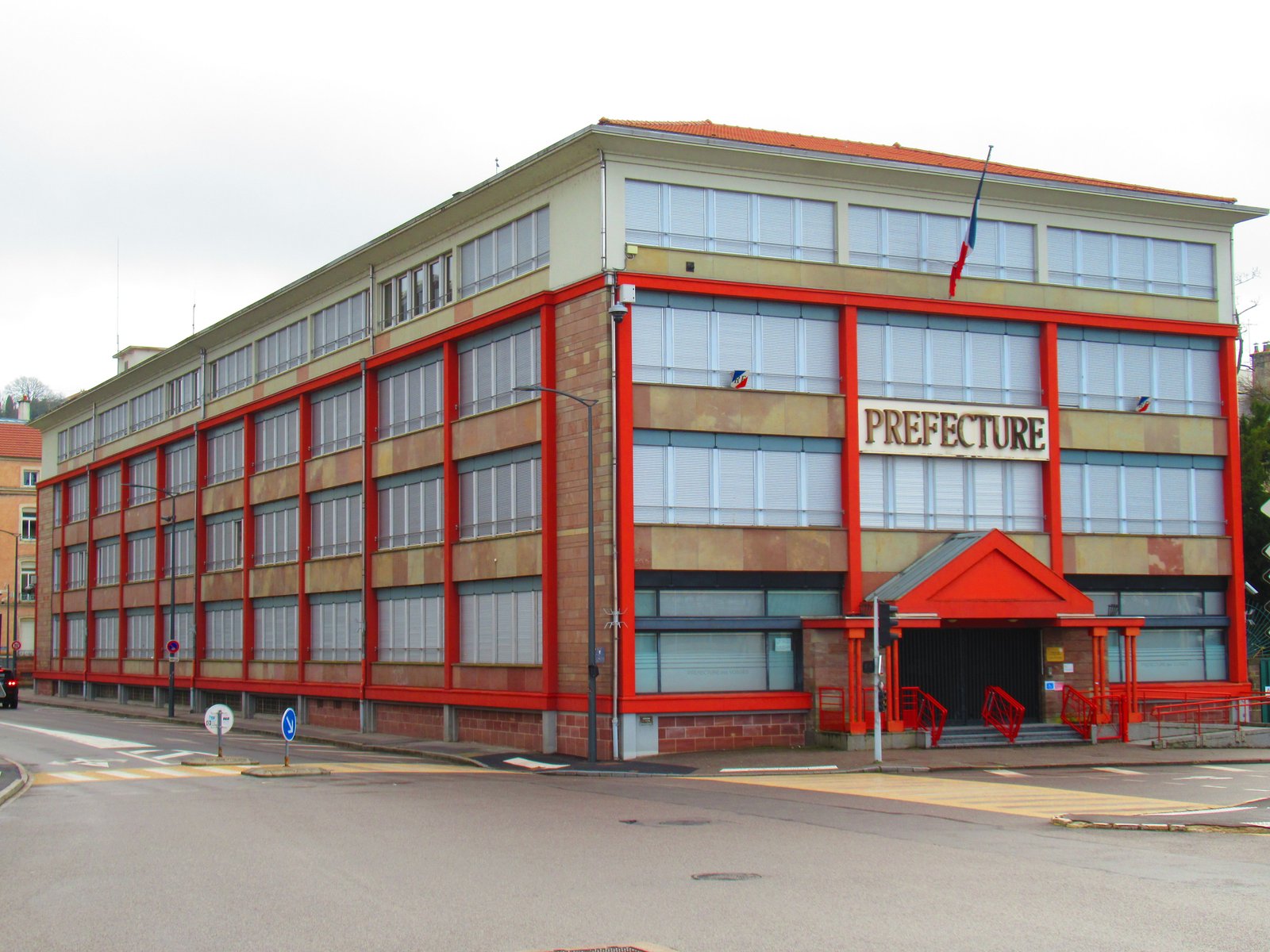 Hôtel de la préfecture des Vosges à Épinal photo gratuite