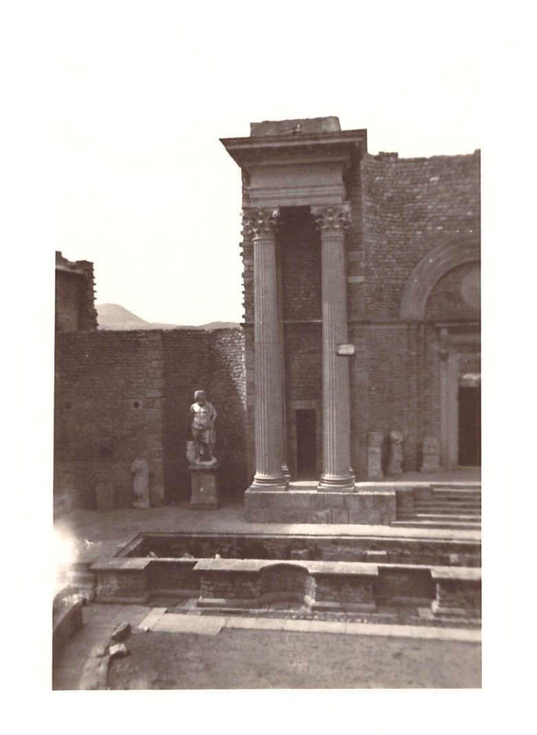 Ruins of the Roman baths of Guelma in Algeria, 1960, free vintage photo