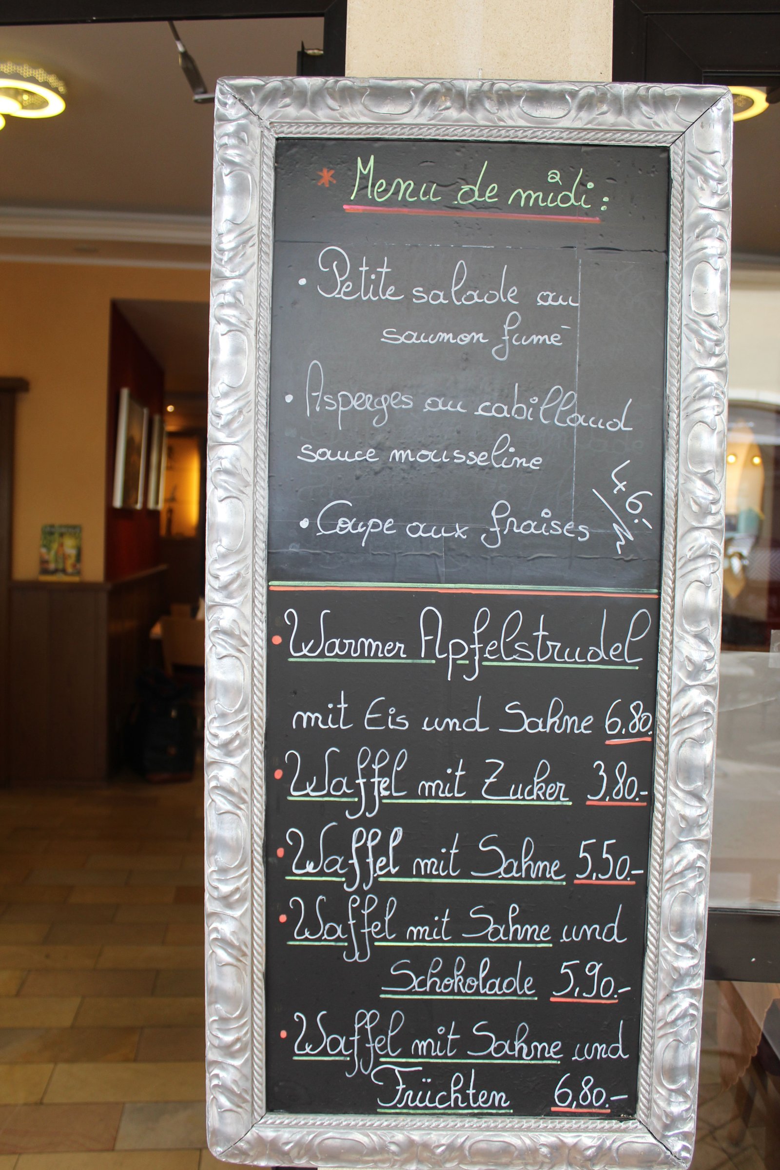 Menu d'un restaurant, Echternach, Luxembourg, photo gratuite