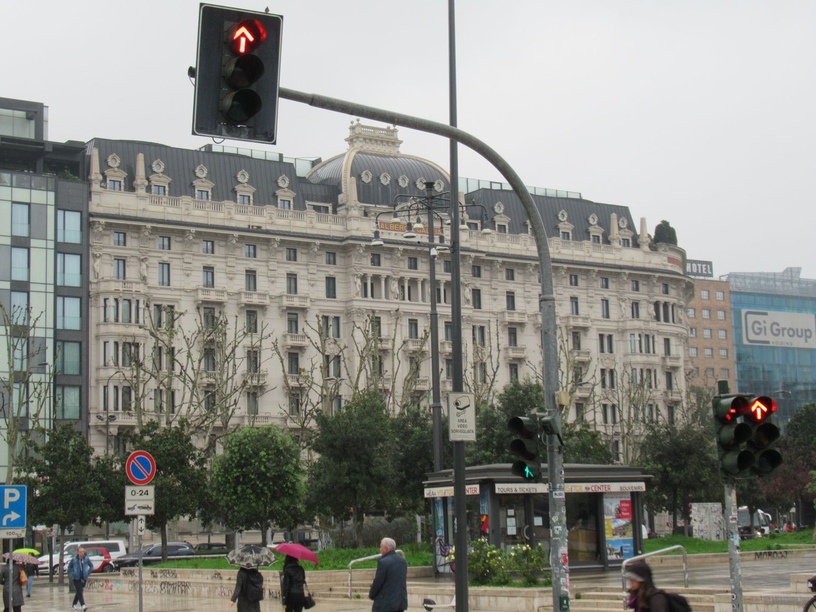 Hôtel ALERGO GALLIA dans la ville de Milan Lombardie en Italie photo gratuite - ALBERGO GALLIA Hotel in der Stadt Mailand Lombardei in Italien kostenloses Foto