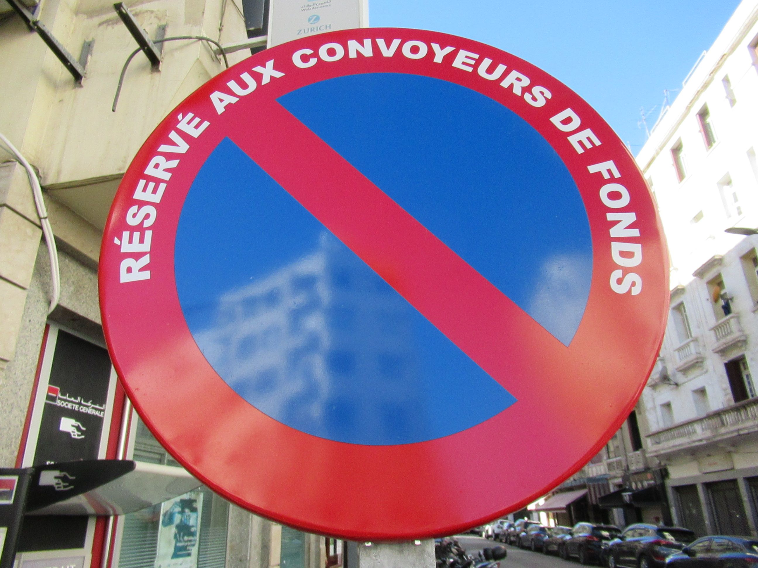 Panneau d'interdiction de stationnement