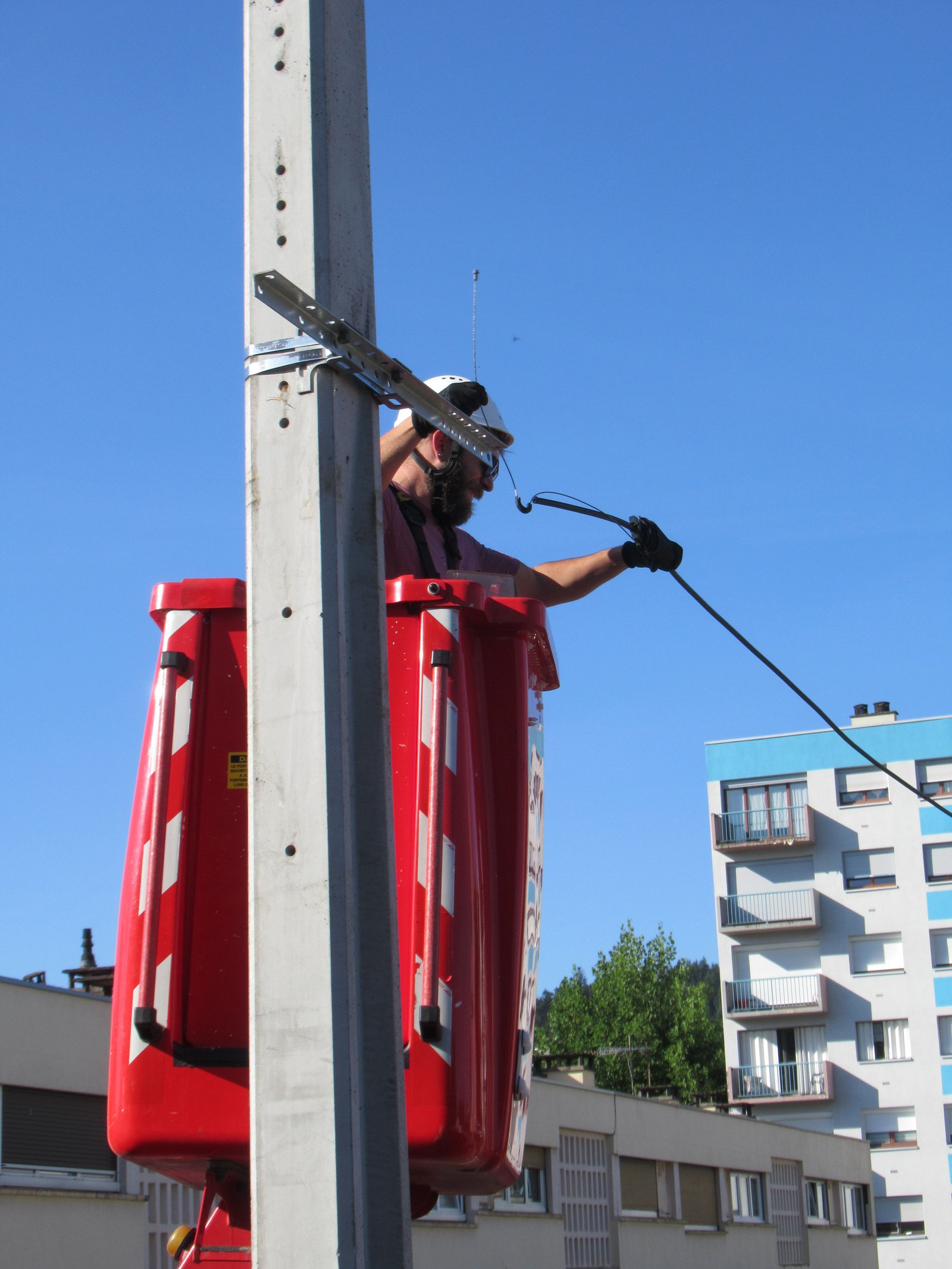 Travaux en hauteur avec nacelle