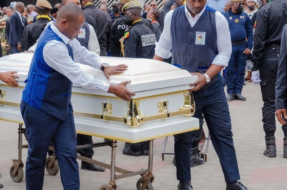 Free body lift photo