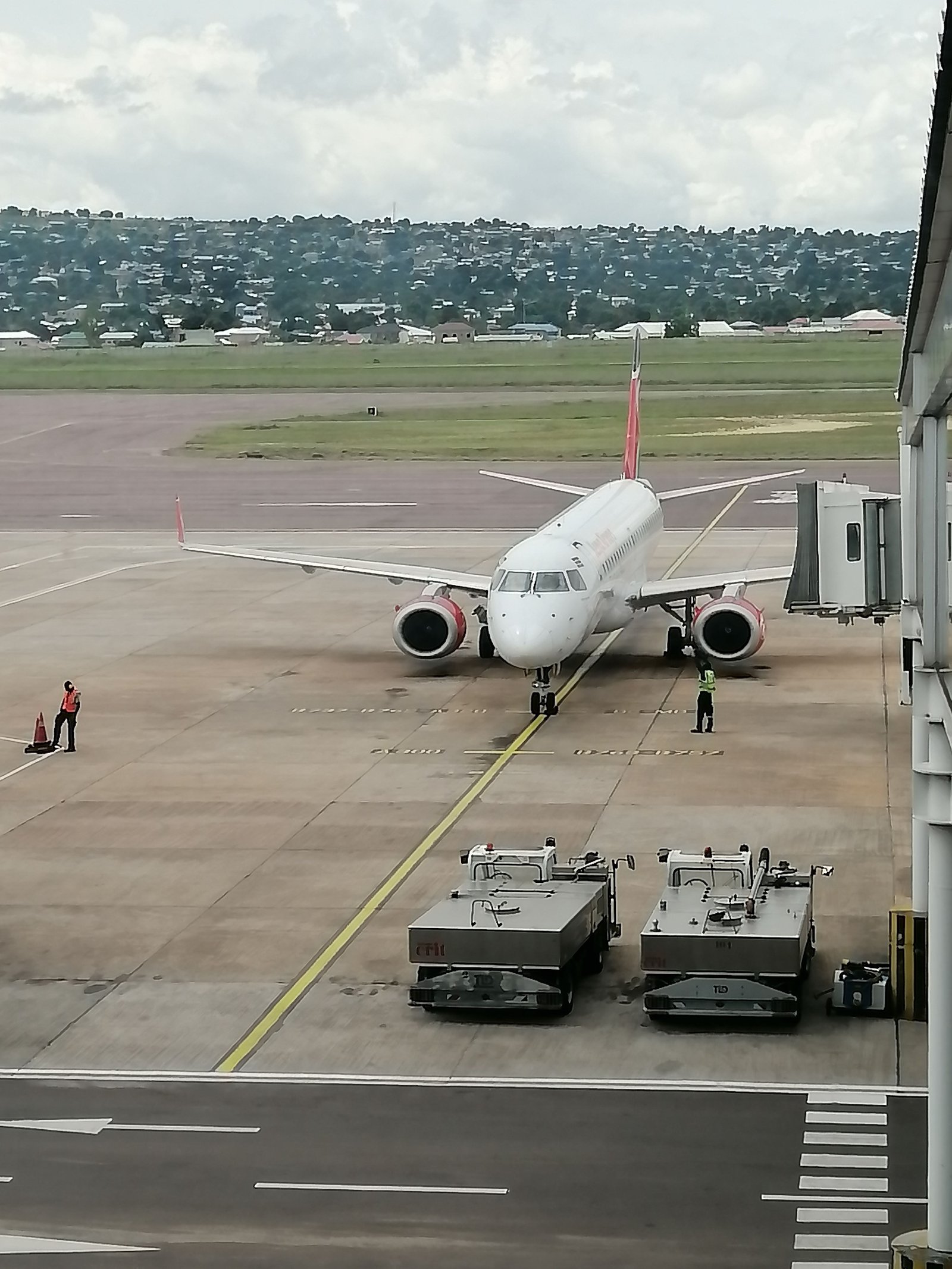Avion dans un aéroport
