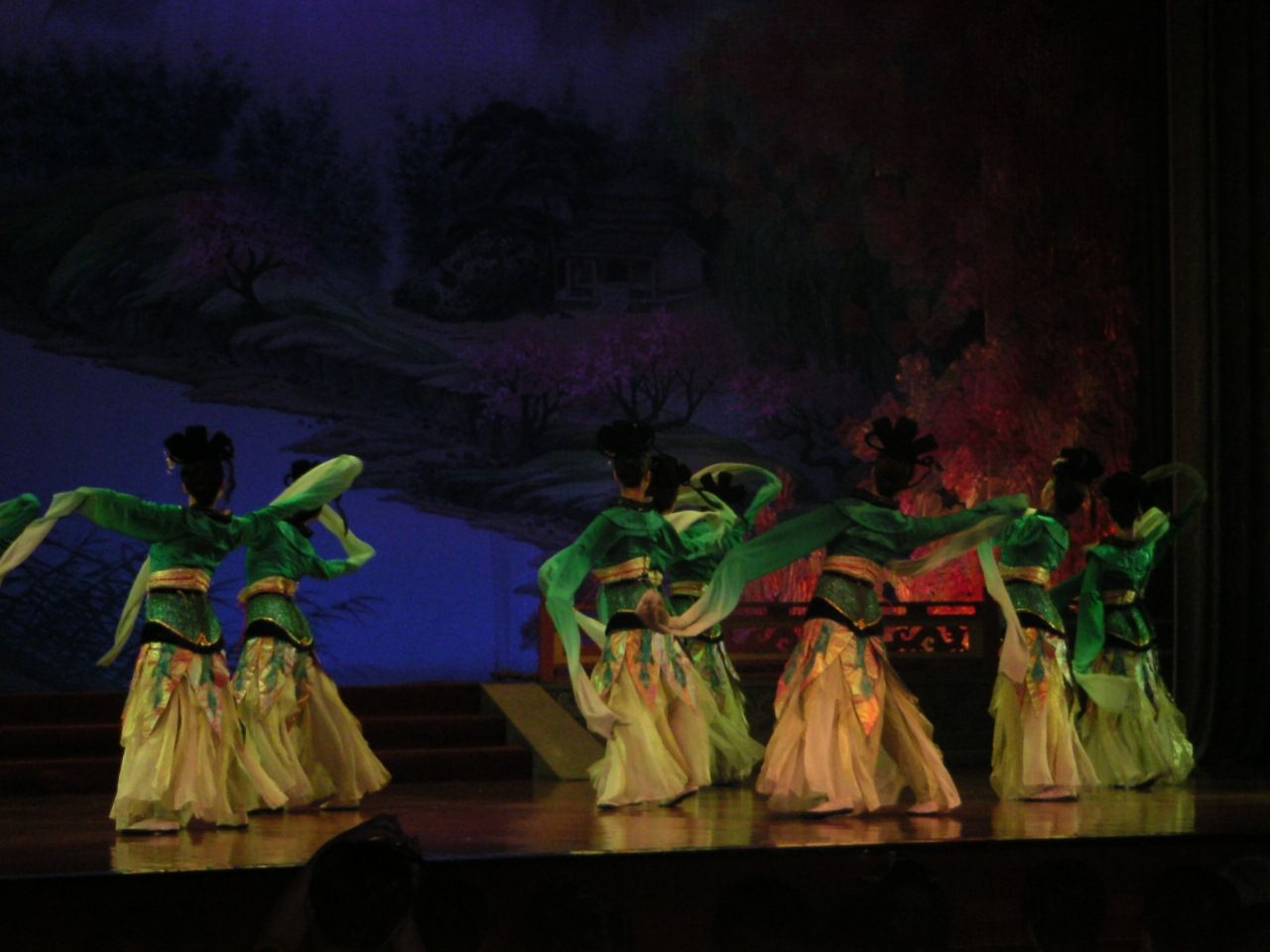 Traditional Chinese dance, play, music, Asia free photo