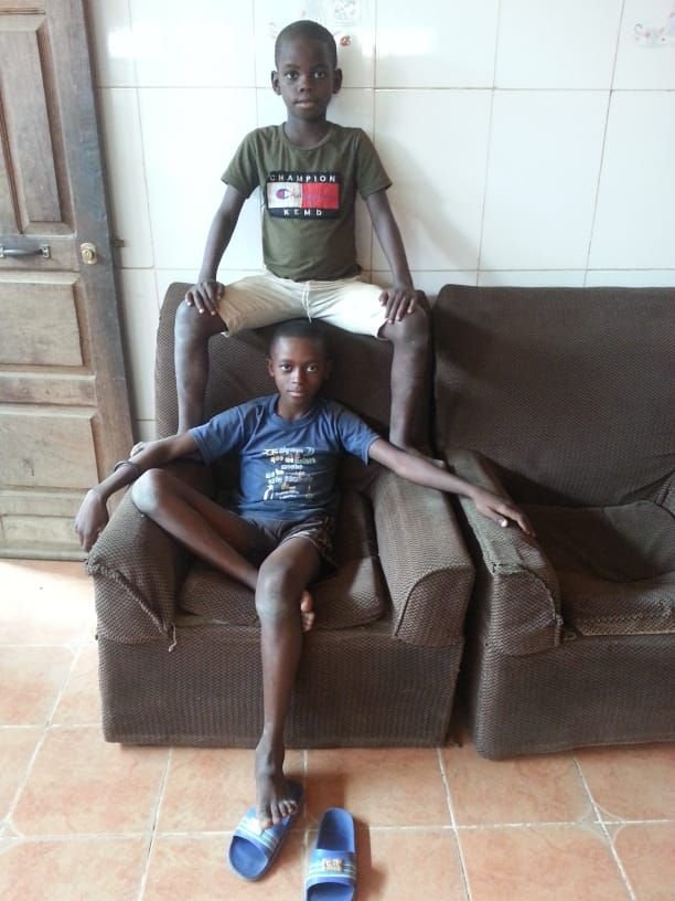 Meilleure pose en duo photo gratuite