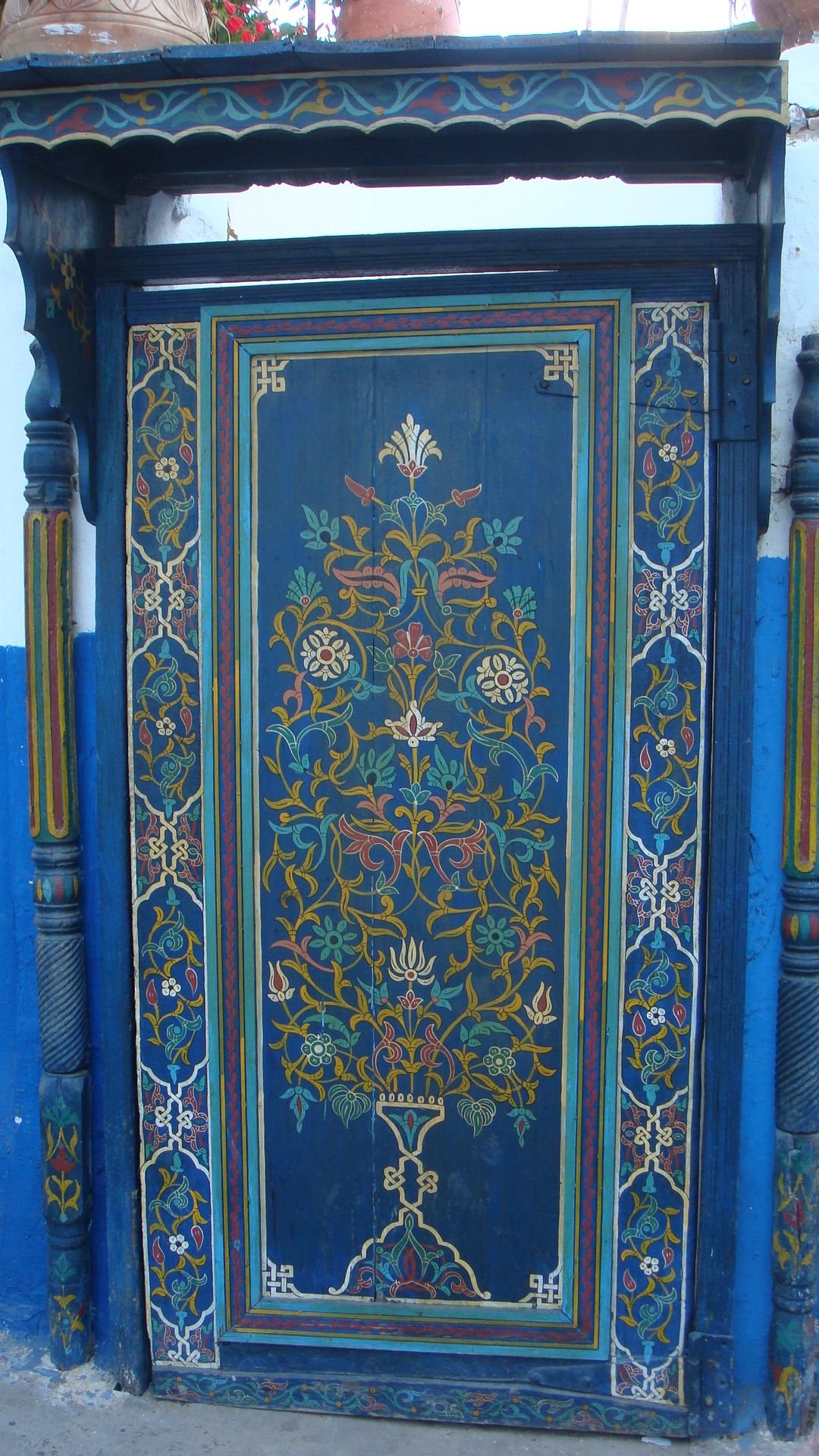 Porte artisanale de la Kasbah des Oudayas photo gratuite