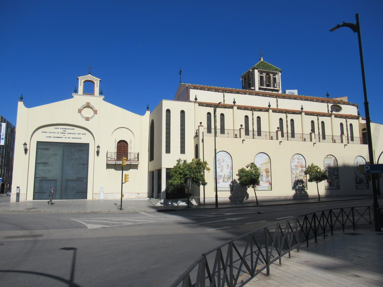 Basilique du Doux Nom de Jésus, située à Malaga, en Espagne, photo gratuite