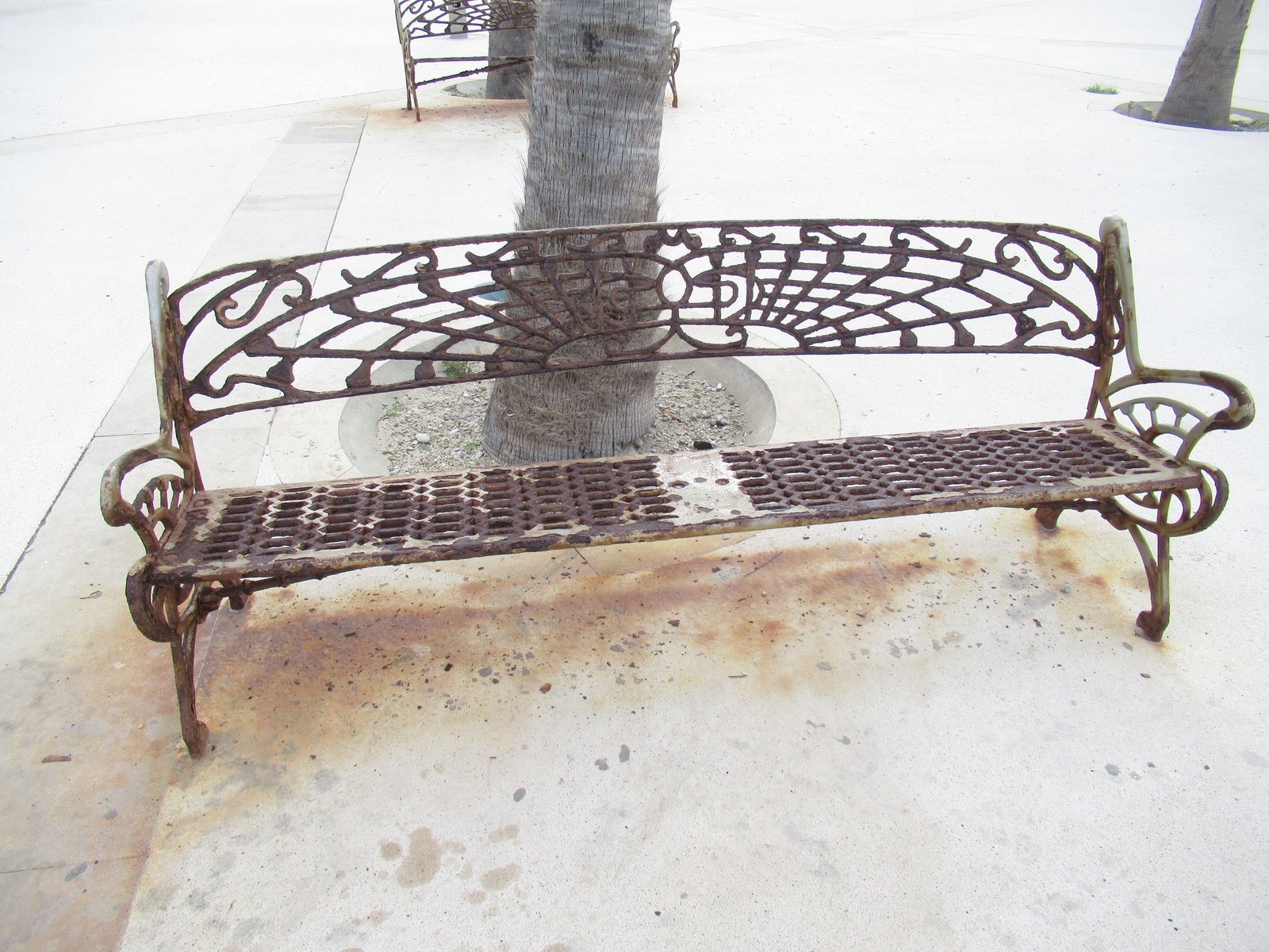 Banc de jardin en fonte photo gratuite