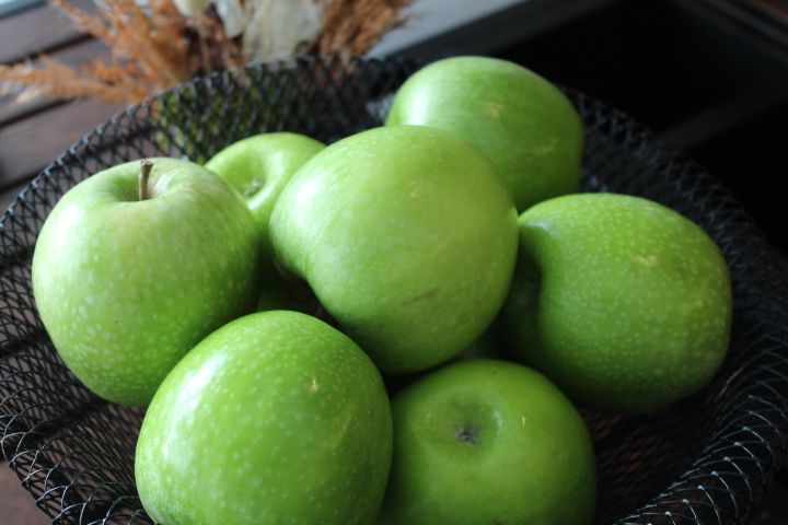 Green apples free photo