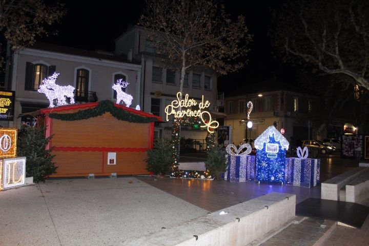 Décorations de Noël à salon de provence photo gratuite