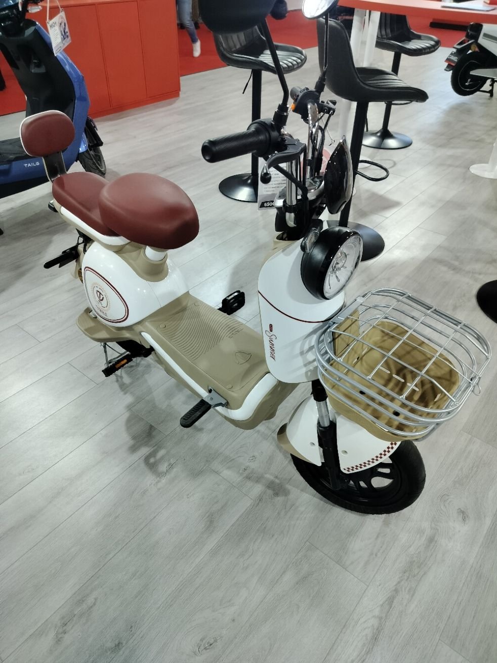 Un scooter électrique, photo gratuite