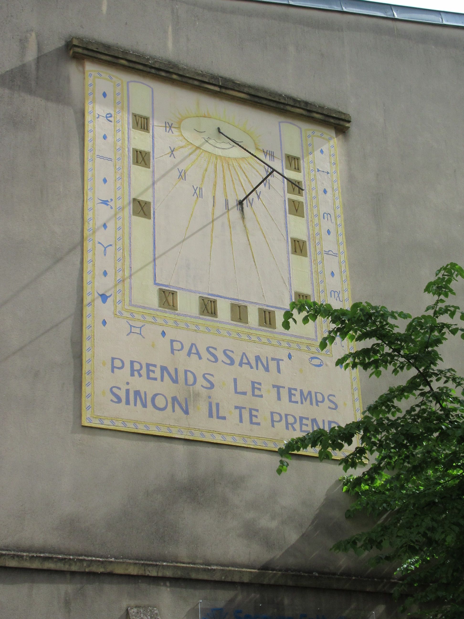 Cadran solaire avec citation