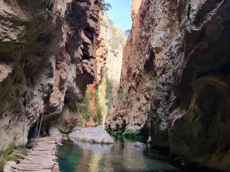 Cascade Akchour Le Pont de Dieu au Maroc