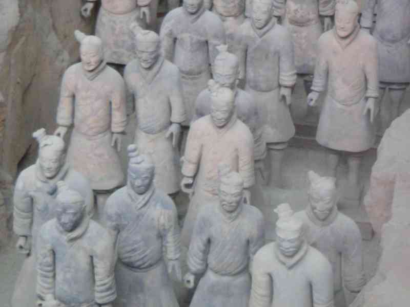 Statues en terre cuite de la force militaire au Mausolée de Xi'an