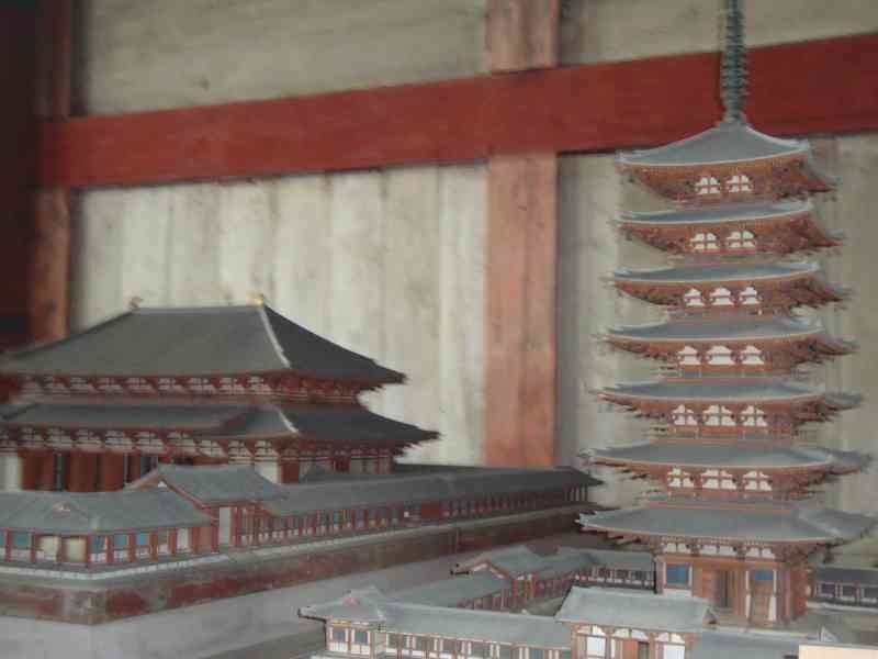 Une maquette du Tōdai-ji, un temple bouddhique majeur situé à Nara, au Japon, photo gratuite