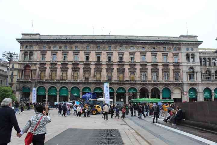 The Duomo of Milan, the Metropolitan Cathedral of the Nativity of the Blessed Virgin Mary, located in the Piazza del Duomo in the center of Milan, Italy, free photo