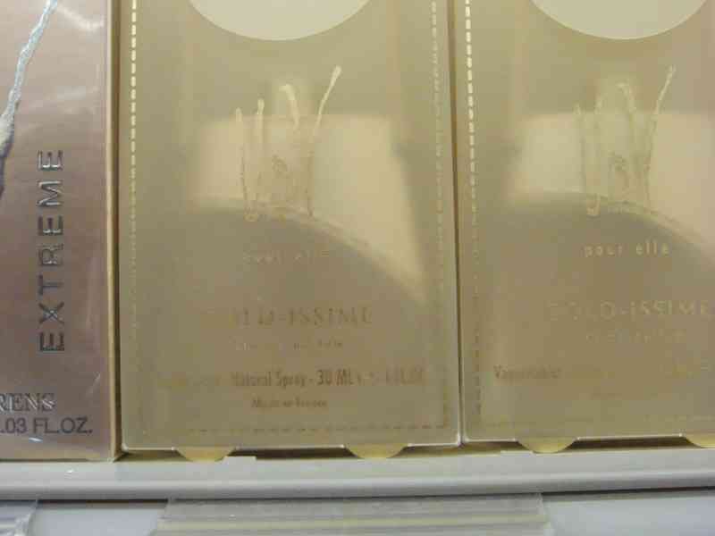 Parfums Gold Issime en rayon dans un magasin