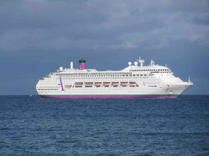 Bateau de croisière Ambassador, Ambience photo gratuite