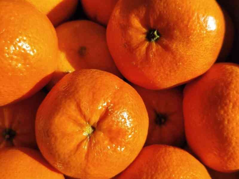 Pile de mandarines mûres