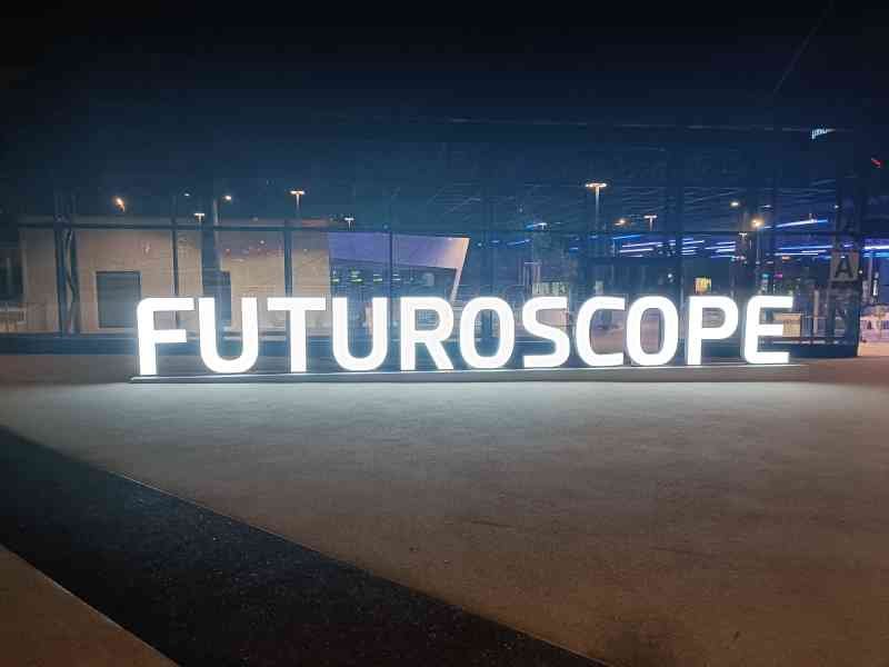 Futuroscope, un parc de loisirs français, photo gratuite