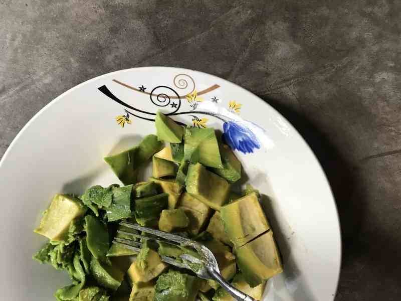 Salade d’avocats photo gratuite