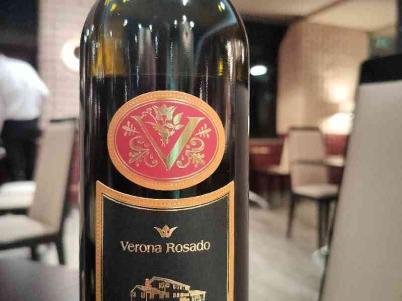 Bouteille de vin Verona Rosado cépage merlot photo gratuite - Flasche Verona Rosado, sortenreiner Merlot, kostenloses Foto