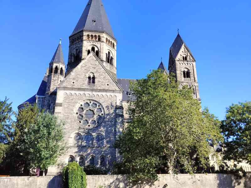 Façade du Temple protestant de Metz en France