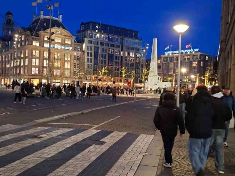 Place du Dam à Amsterdam, aux Pays-Bas, photo gratuite