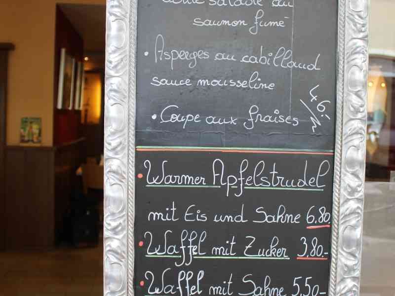 Menu d'un restaurant, Echternach, Luxembourg, photo gratuite