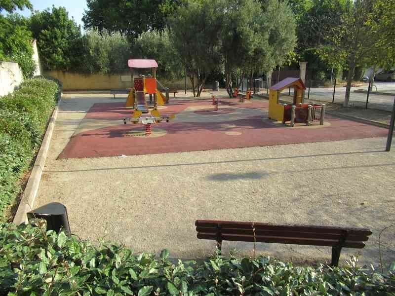 Une aire de jeux publique, photo gratuite