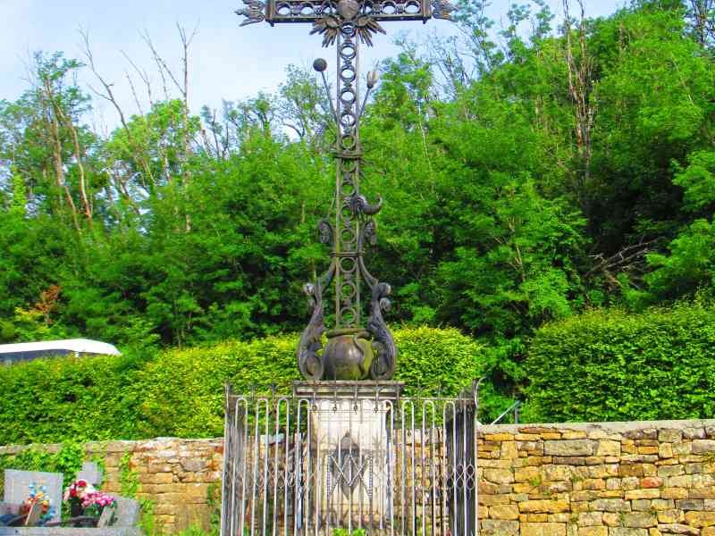 Une croix monumentale, photo gratuite
