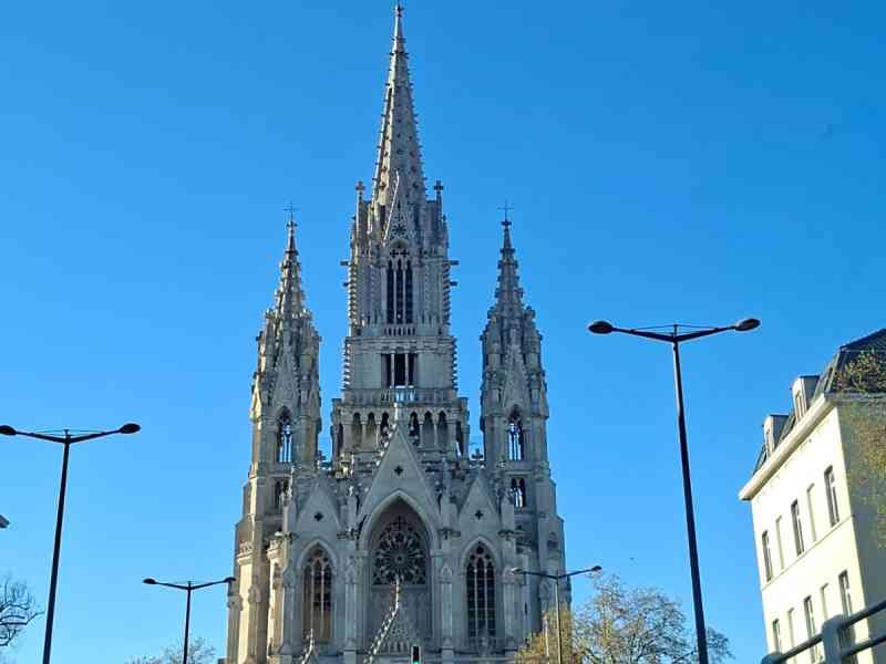 Eglise Notre-Dame de Laeken à Bruxelles en Belgique, photo gratuite
