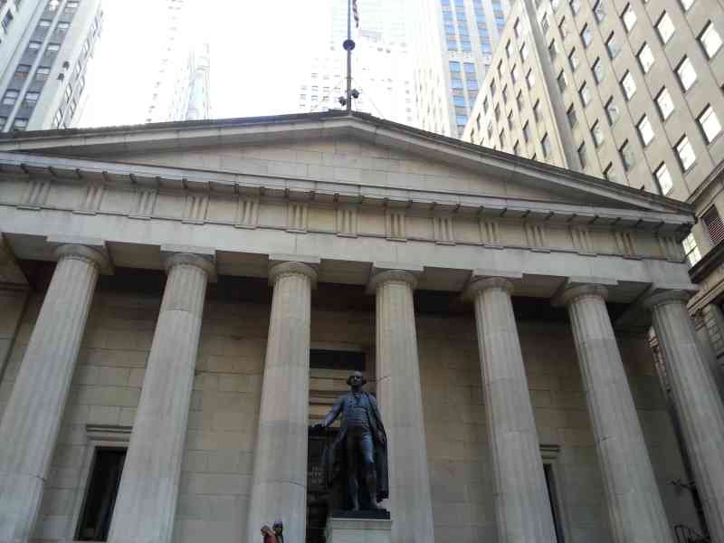 Façade le la Federal Hall avec Washington Statue, New-York, Etats-Unis,  photo gratuite